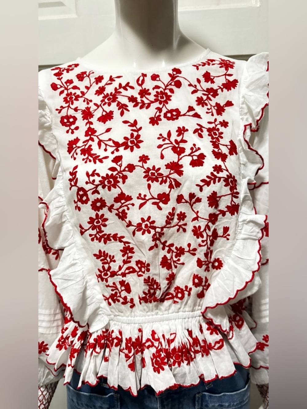 Farm Rio White Peasant with Red Floral Embroidery Long Sleeve Blouse Sz small - Picture 8 of 12